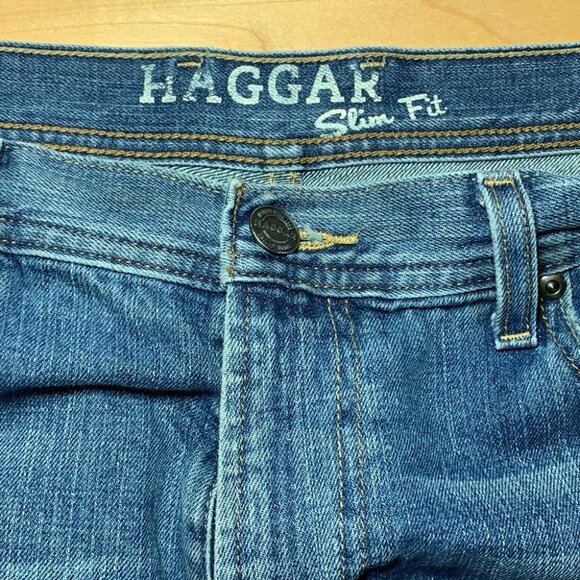 Like new men's Haggar jeans slim fit - Picture 2 of 4